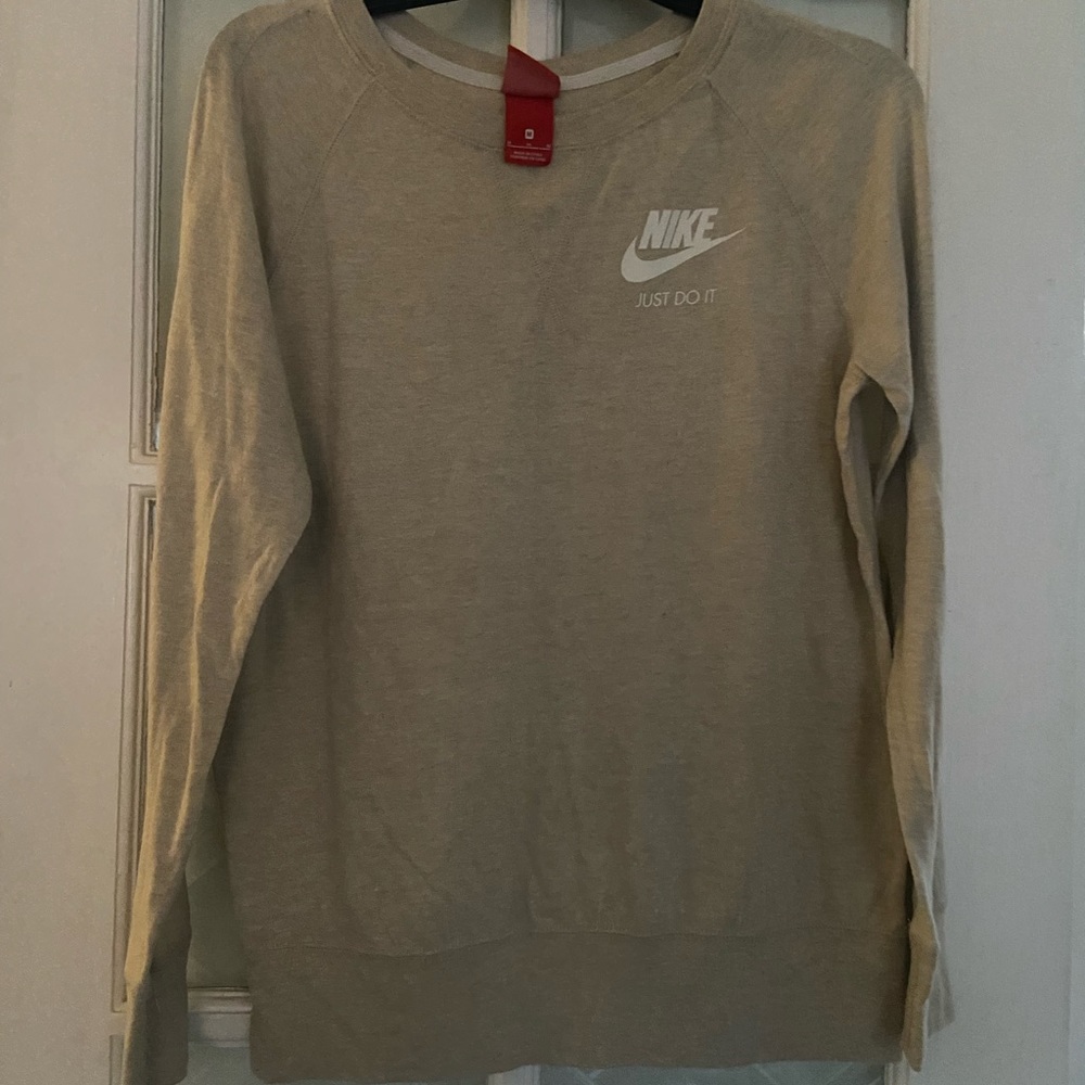 Nike sweatshirt size M oatmeal/beige color